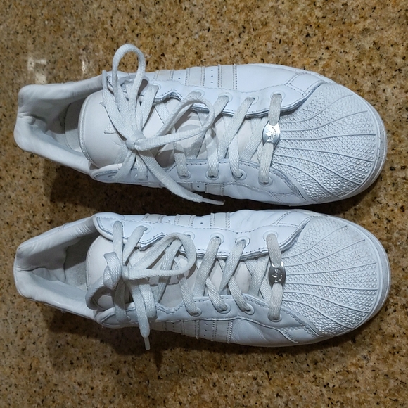 White Adidas tennis shoes 10.5 - Picture 3 of 5